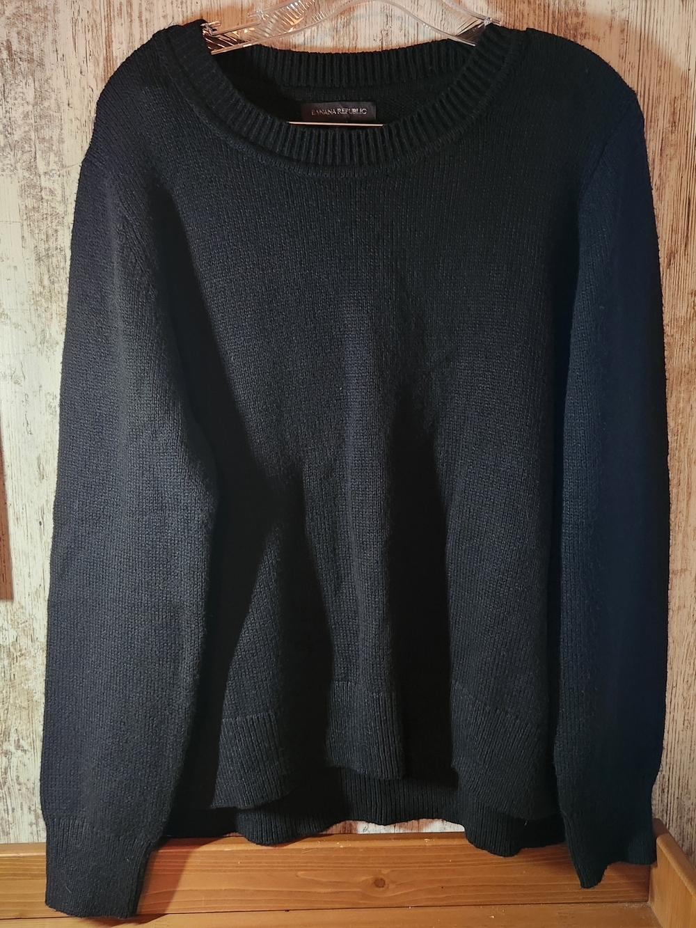 Banana Republic Black Crewneck Sweater - Classic Knit
